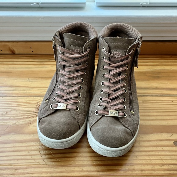 Women’s UGG Fawn Brown Suede High Top Sneakers Sz 7.5 Zip Up - Picture 2 of 5